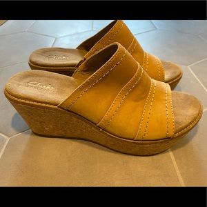 Clarks Aisley wedge sandals size 7